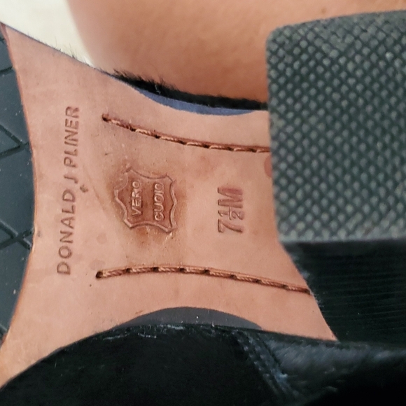 Donald J. Pliner Sarje Black Calf Hair Leather Trim Buckle Zip-Up Heeled… - Picture 12 of 15